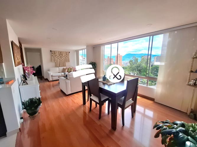 Apartamento de 3 alcobas en venta en El Poblado, Medellín · foto 1 de 24