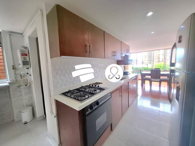 Apartamento de 3 alcobas en venta en El Poblado, Medellín · foto 10 de 24
