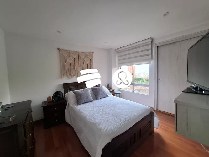 Apartamento de 3 alcobas en venta en El Poblado, Medellín · foto 21 de 24