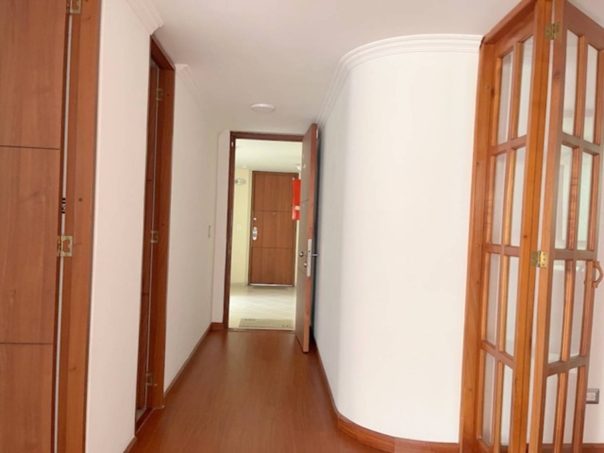 Apartamento en venta en El Batán, Bogotá · foto 3 de 24