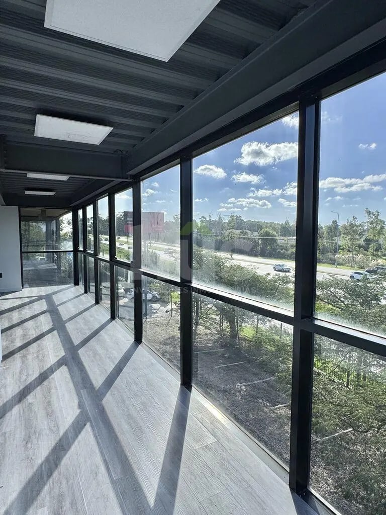 Edificio Oficinas Comercial en Gran Punto Sobre Ruta · Foto 4