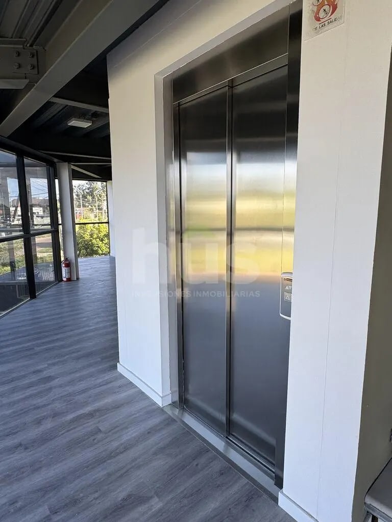 Edificio Oficinas Comercial en Gran Punto Sobre Ruta · Foto 10
