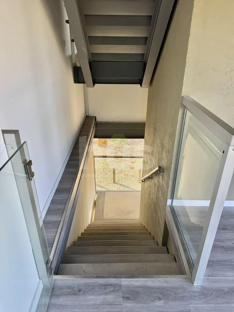 Edificio Oficinas Comercial en Gran Punto Sobre Ruta · Foto 11