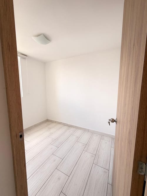 Apartamento de 3 alcobas en venta en Las Lomitas, Sabaneta, 50 m² · foto 5 de 20