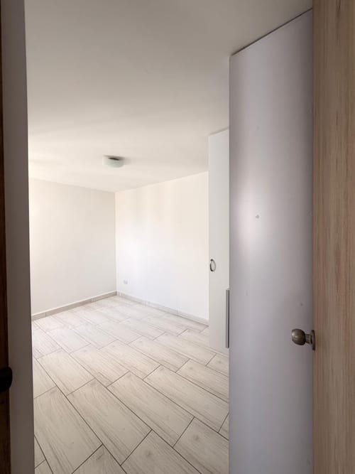 Apartamento de 3 alcobas en venta en Las Lomitas, Sabaneta, 50 m² · foto 9 de 20