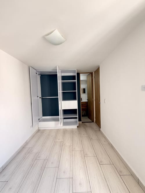 Apartamento de 3 alcobas en venta en Las Lomitas, Sabaneta, 50 m² · foto 11 de 20