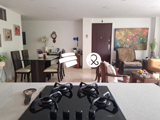 Apartamento de 3 alcobas en venta en Laureles, Medellín, 100 m² · foto 11 de 24