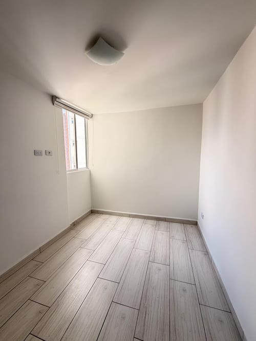 Apartamento de 3 alcobas en venta en Las Lomitas, Sabaneta, 50 m² · foto 18 de 20