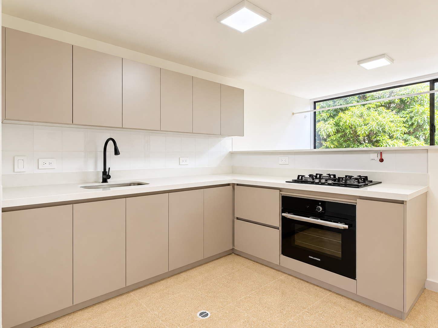 Casa en arriendo en El Poblado, Medellín · foto 5 de 20