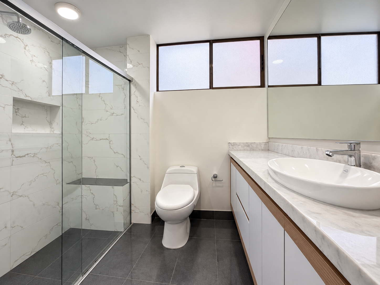 Casa en arriendo en El Poblado, Medellín · foto 12 de 20