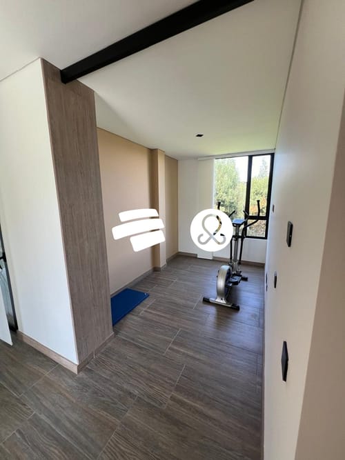 Casa de 7 alcobas en venta en Santa Elena, Medellín · foto 14 de 24