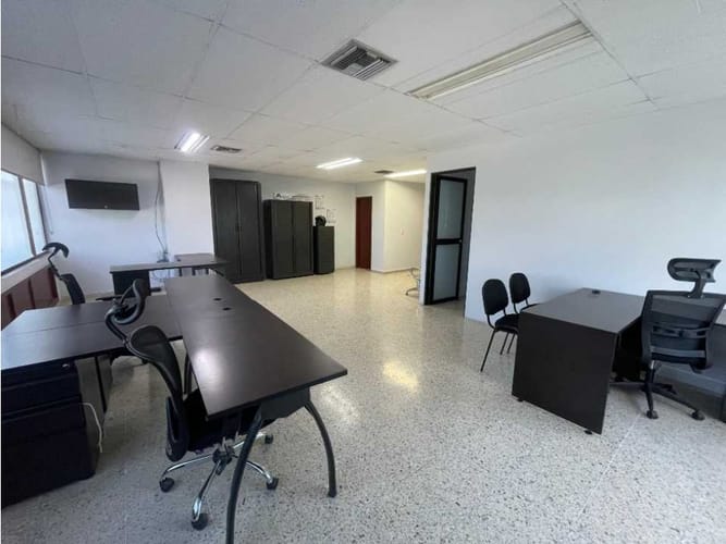 Oficina en arriendo en El Prado, Santa Marta, 84 m² · foto 2 de 12