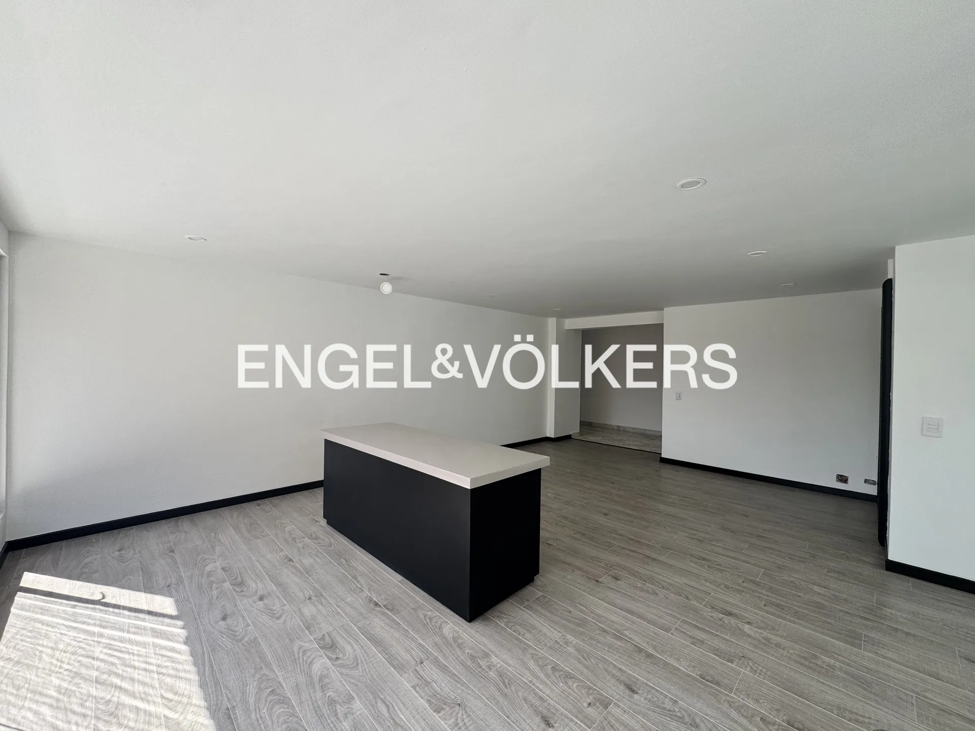 Apartamento en arriendo en La Carolina, Bogotá · foto 3 de 21