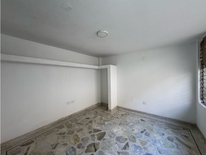 Casa de 5 alcobas en venta en Urbanizacion La Merced, Cali, 237 m² · foto 6 de 13