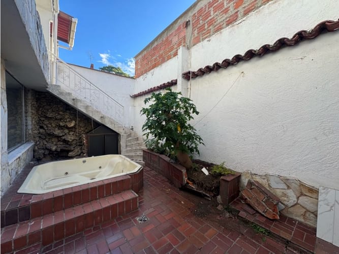 Casa de 5 alcobas en venta en Urbanizacion La Merced, Cali, 237 m² · foto 7 de 13