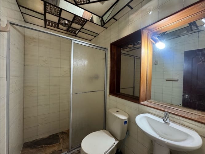 Casa de 5 alcobas en venta en Urbanizacion La Merced, Cali, 237 m² · foto 9 de 13