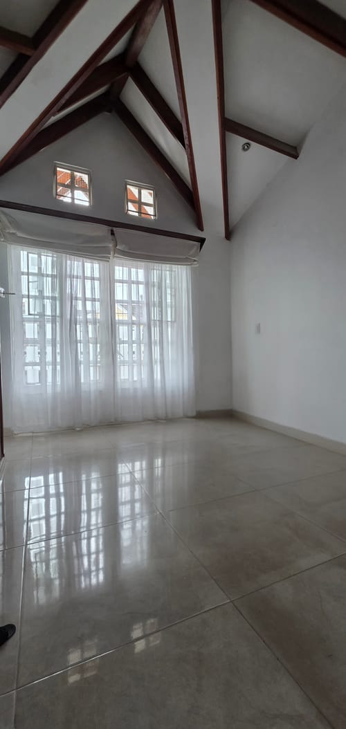 Casa de 5 alcobas en arriendo en Camoa, Villavicencio, 240 m² · foto 13 de 20
