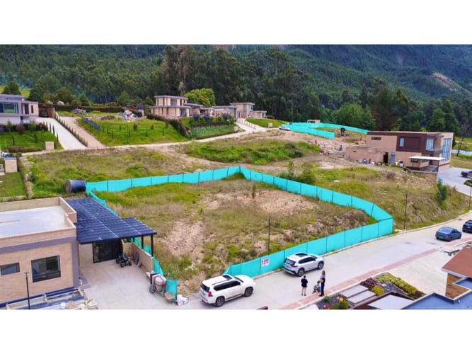Lote en venta en Chuntame, Cajicá, 925 m² · foto 2 de 12
