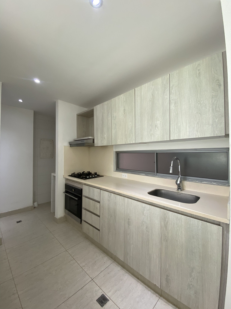 Apartamento en venta en Cr.La Castellana, Barranquilla · foto 8 de 24