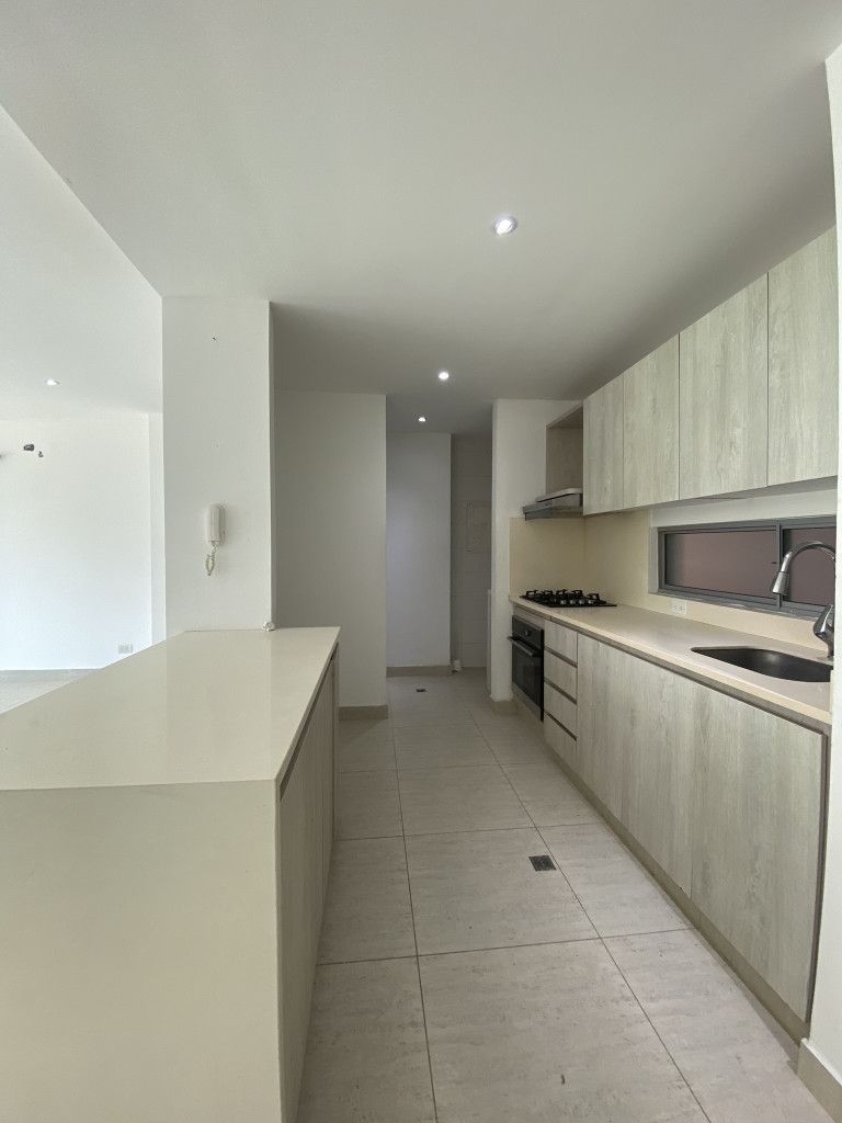 Apartamento en venta en Cr.La Castellana, Barranquilla · foto 9 de 24
