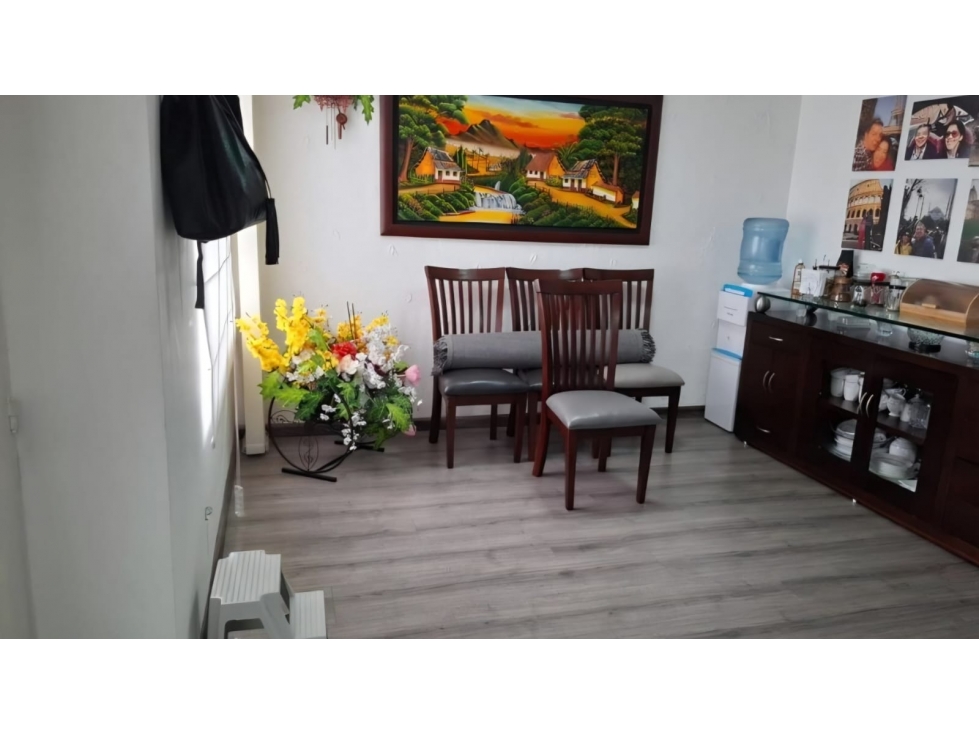 Casa en venta en Modelia, Bogotá · foto 2 de 24