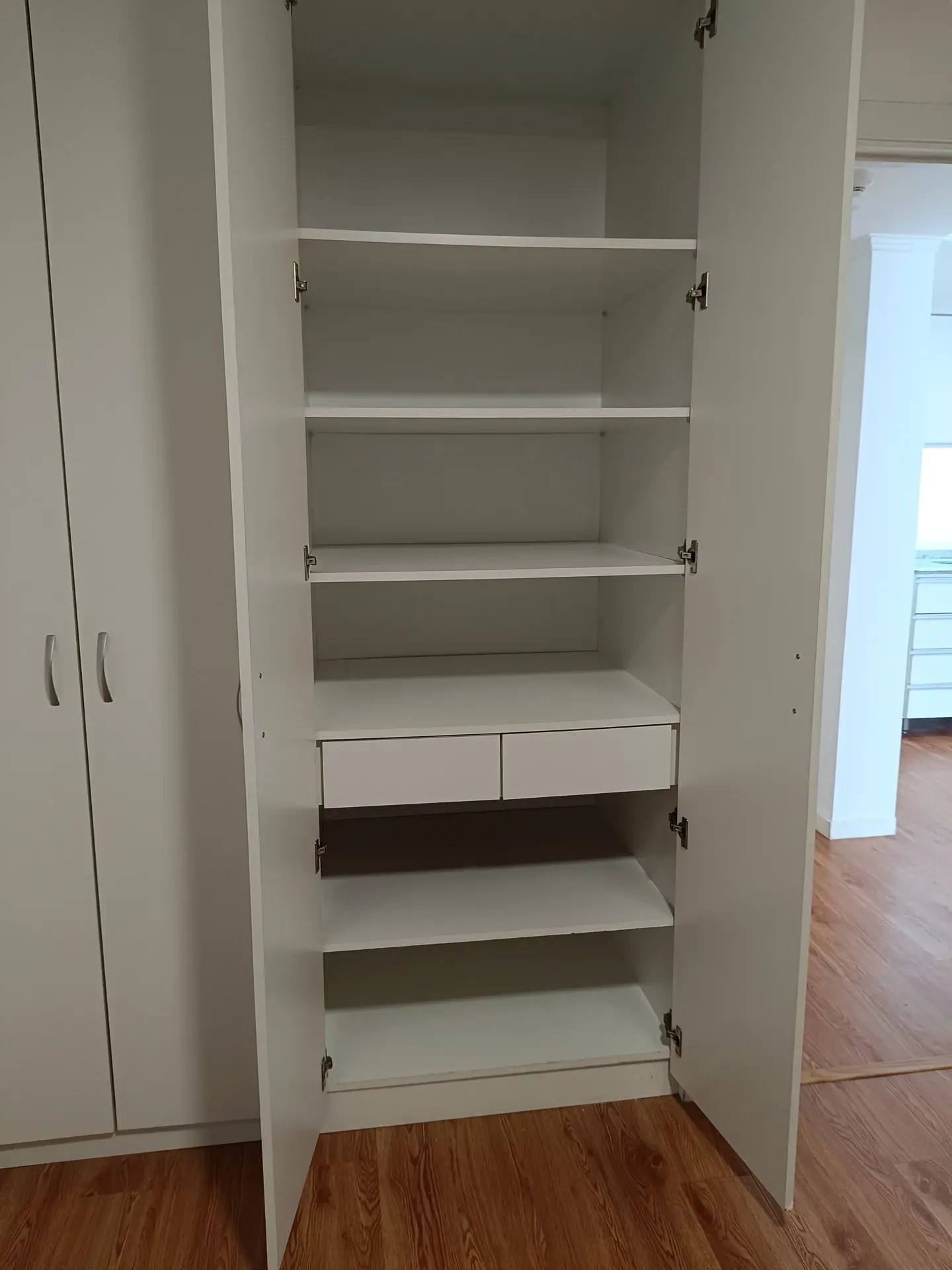 ALQUILER EN MERCADO MODELO, 1 DORMITORIO, PISO 21 AL FRENTE, BALCON, SUM Y PARRILLERO, SEGURIDAD 24HS · Foto 12