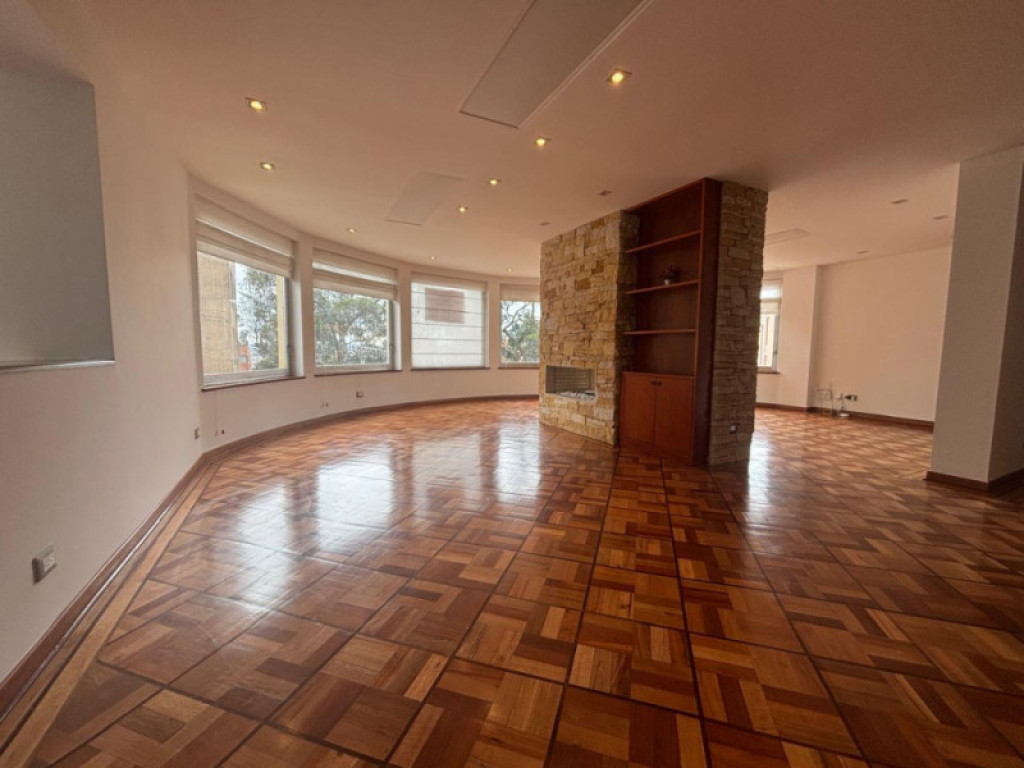 Apartamento en Arriendo en Los rosales, Bogotá