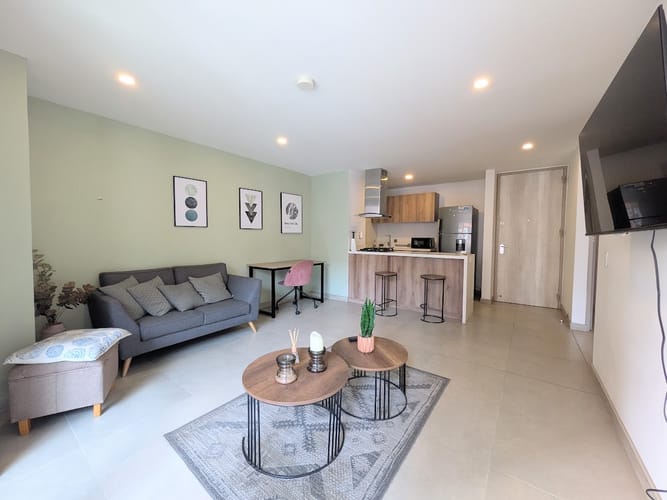 Apartamento de 2 alcobas en venta en El Poblado, Medellín, 79 m² · foto 11 de 18