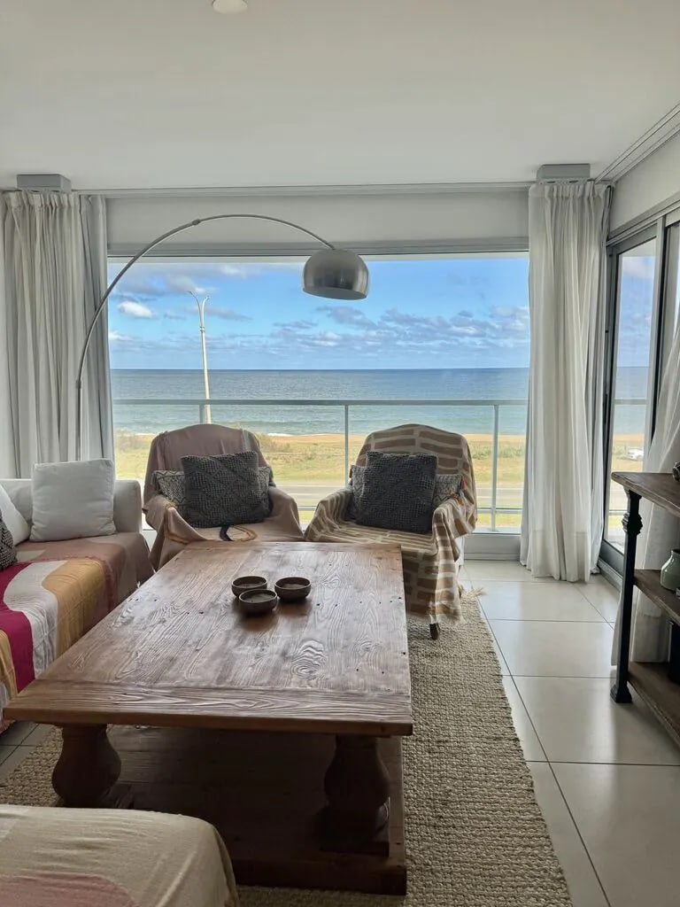 Apartamento de 4 dormitorios en alquiler en Playa Mansa, edificio Ville de Mer · Foto 3