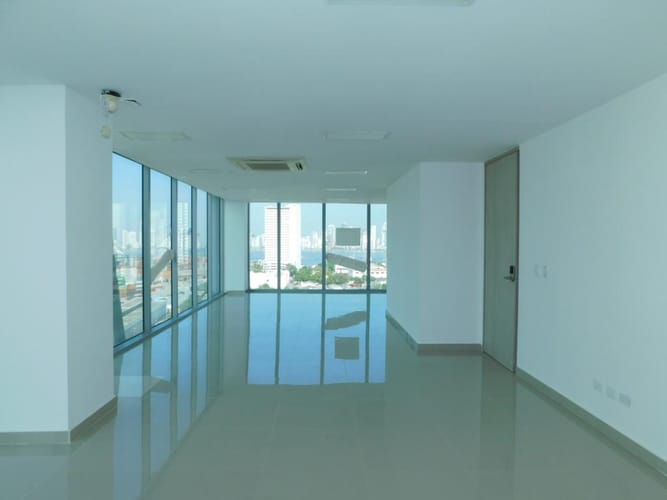 Oficina en venta en Manga, Cartagena, 65 m² · foto 2 de 8