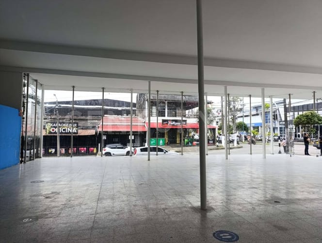 Local en arriendo en Barzal Bajo Sur, Villavicencio, 392 m² · foto 5 de 7