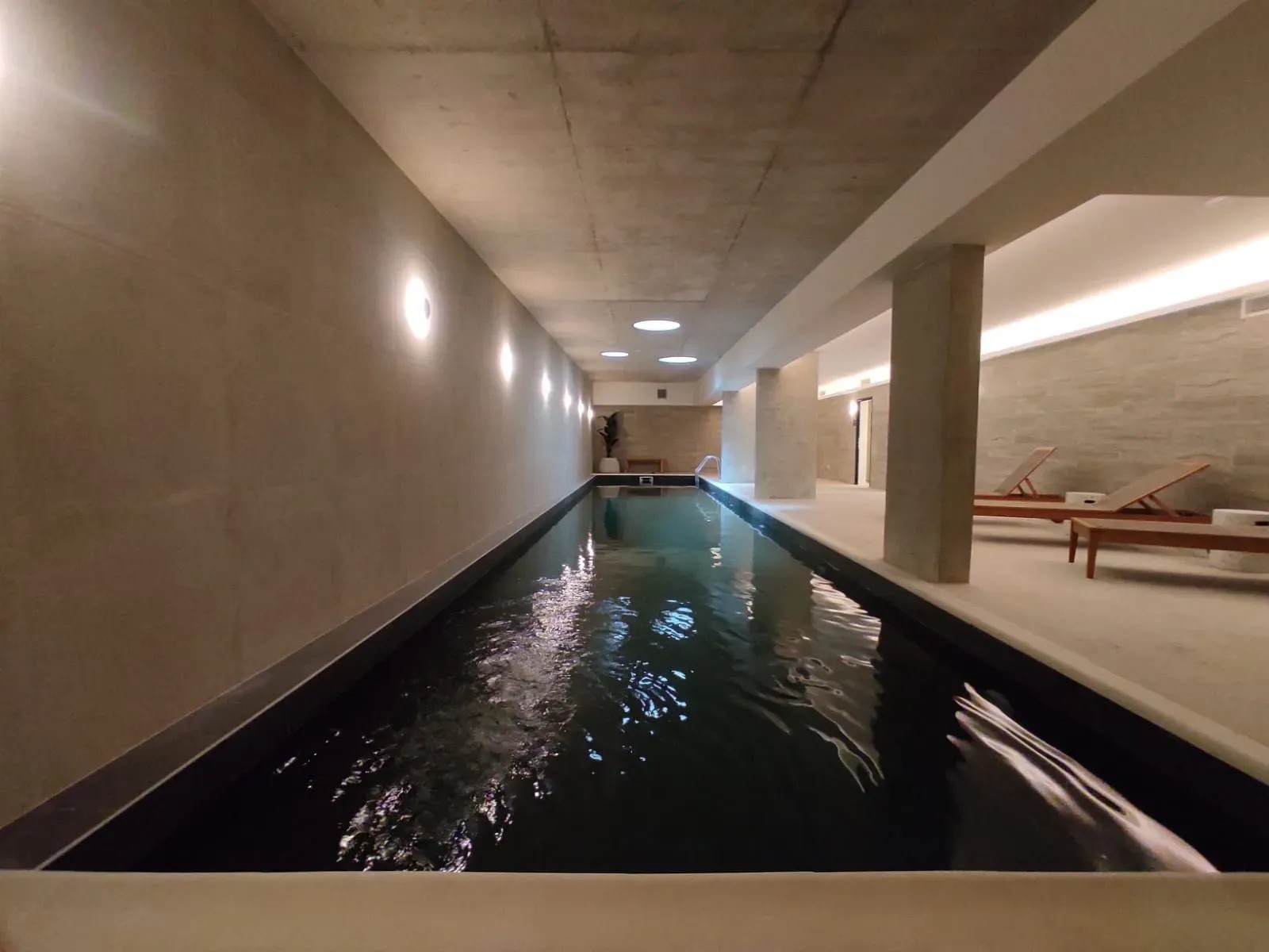 ALQUILER EN POCITOS, MONO AMBIENTE EN PISO 6 CON BALCON AL FRENTE, BARBCOA, PISCINA, GYM, LAVADERO · Foto 11