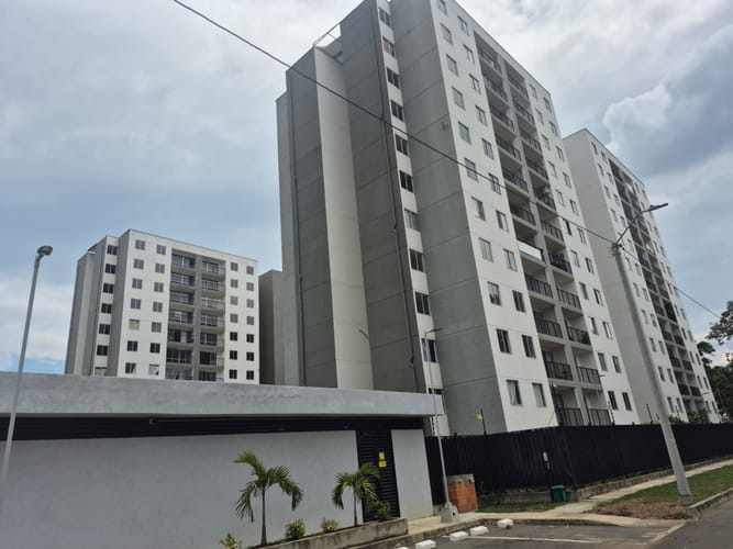 Apartamento de 3 alcobas en venta en Ciudad Sur, Jamundí, 63 m² · foto 2 de 22