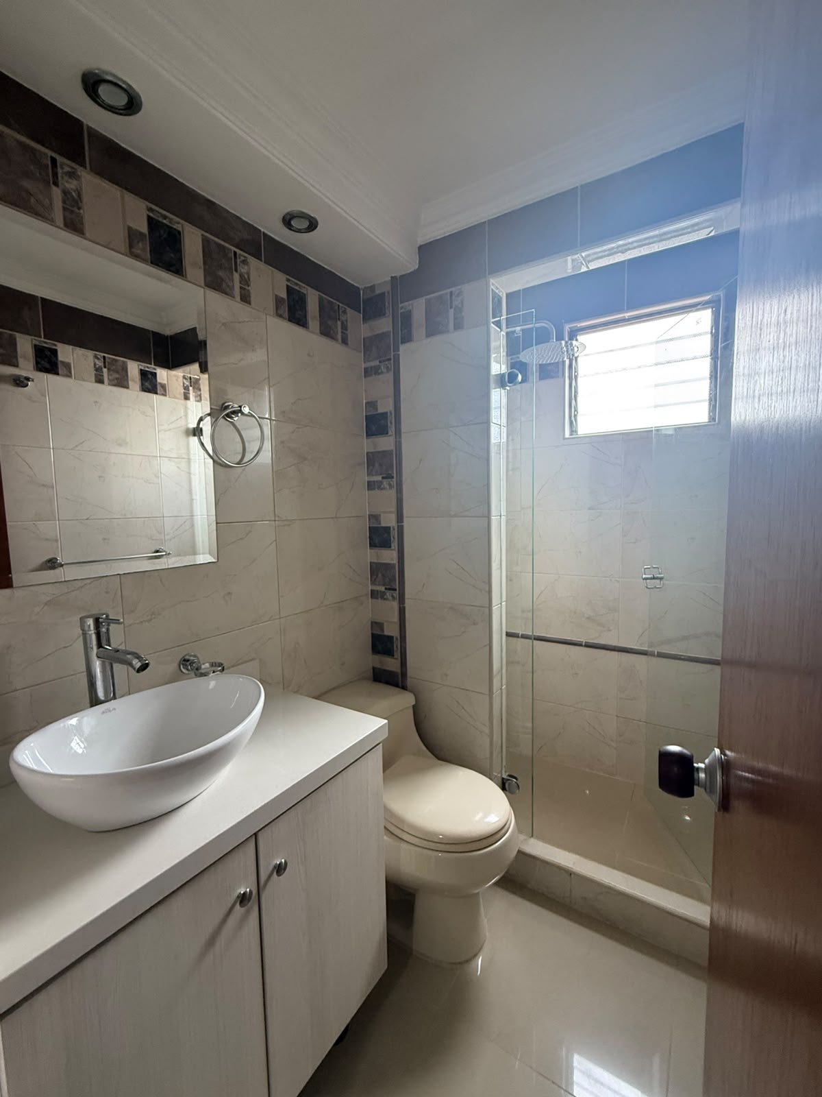 Apartamento en venta en Hipotecho Occidental, Bogotá · foto 3 de 9