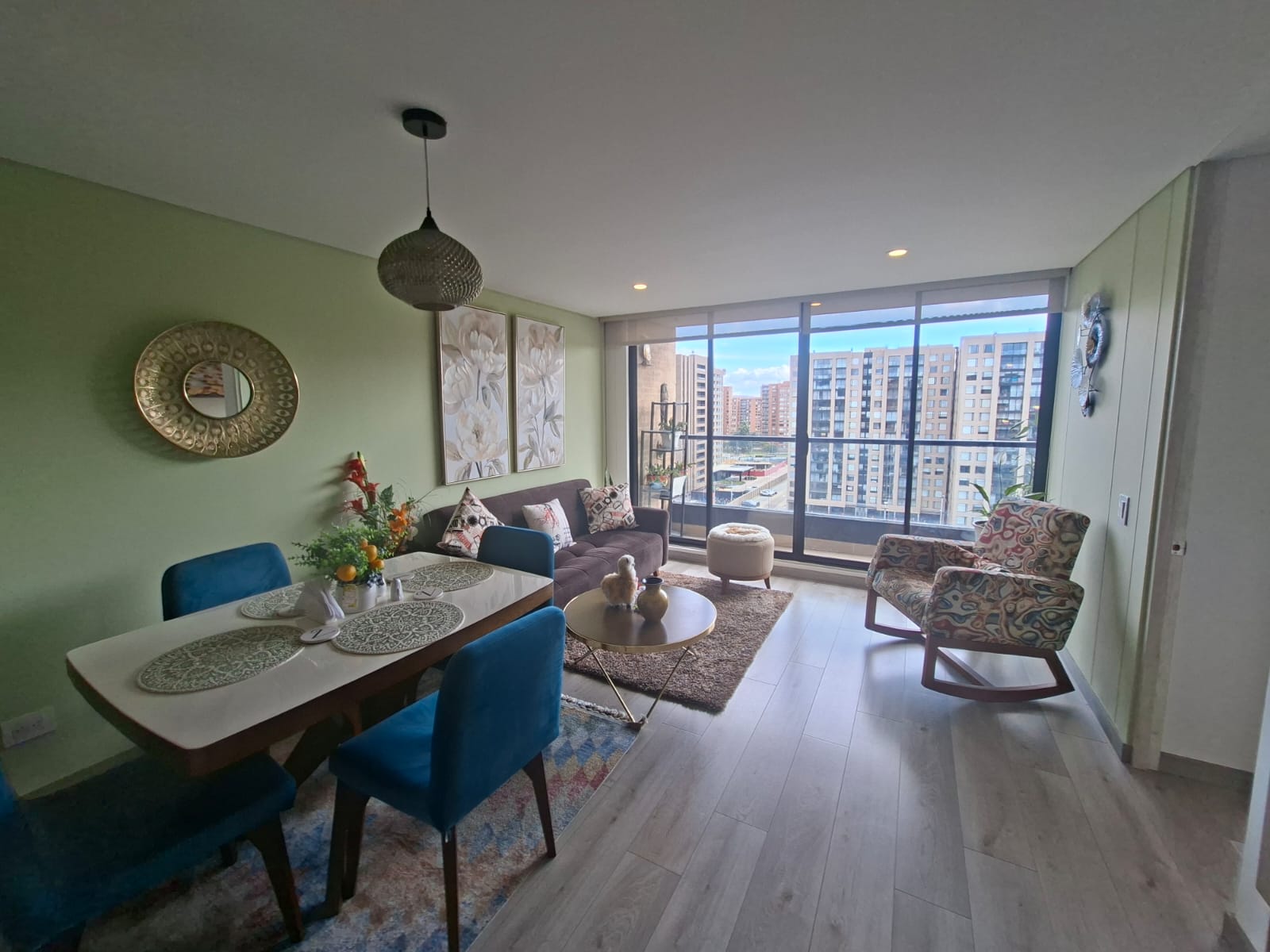 Apartamento en venta en Engativá, Bogotá · foto 2 de 24