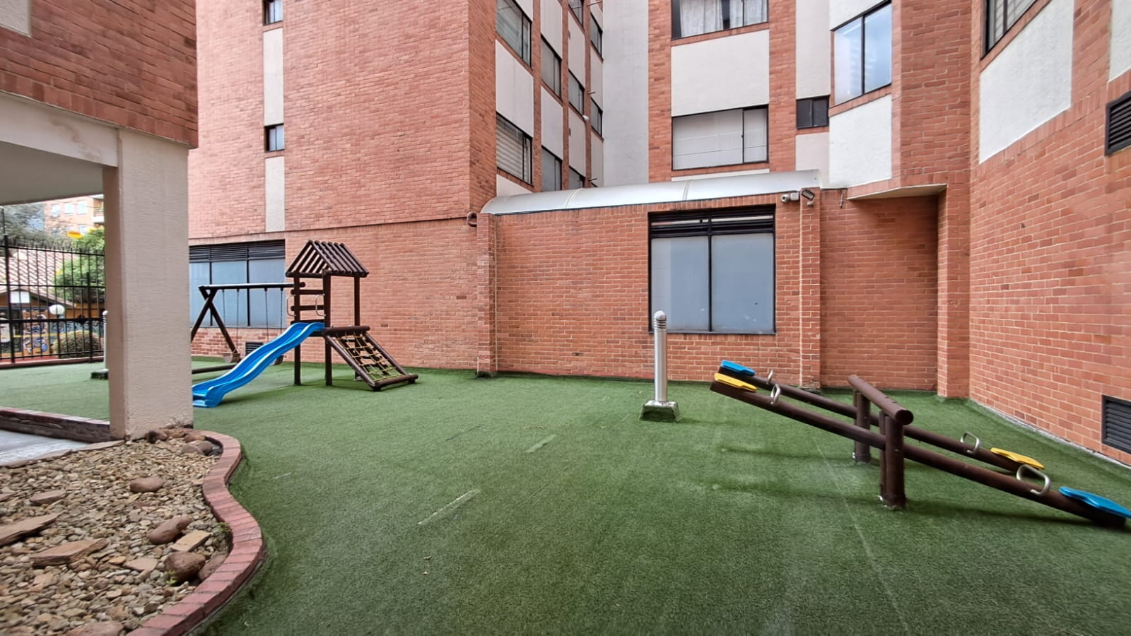 Apartamento en venta en Cedritos, Bogotá · foto 10 de 24