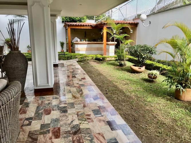 Casa de 6 alcobas en venta en Ciudad Jardin, Cali, 600 m² · foto 10 de 24