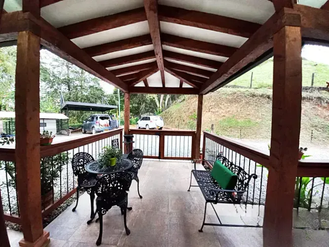 Finca en venta en El Carmen De Viboral, El Carmen de Viboral, 2237 m² · foto 11 de 15