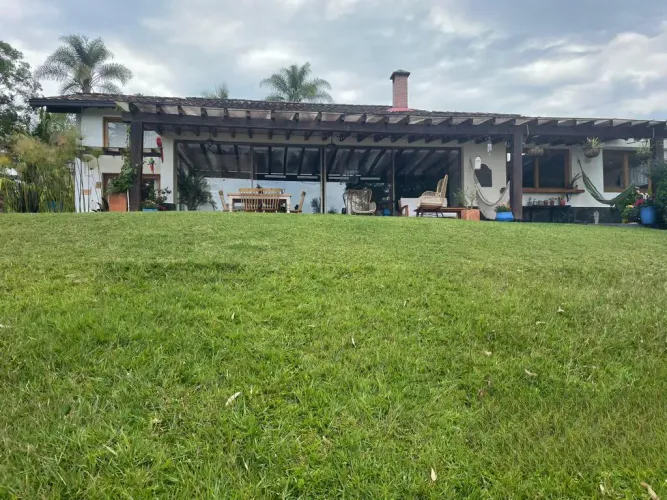 Casa de 6 alcobas en venta en Quirama, El Carmen de Viboral · foto 3 de 24