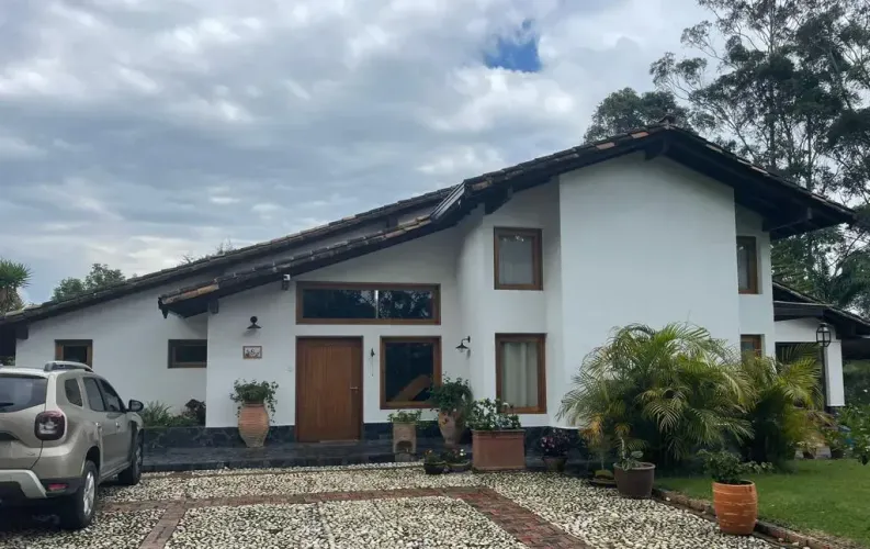 Casa de 6 alcobas en venta en Quirama, El Carmen de Viboral · foto 9 de 24