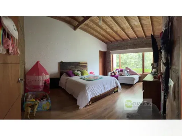 Casa de 3 alcobas en venta en Santa Elena, El Retiro · foto 2 de 10