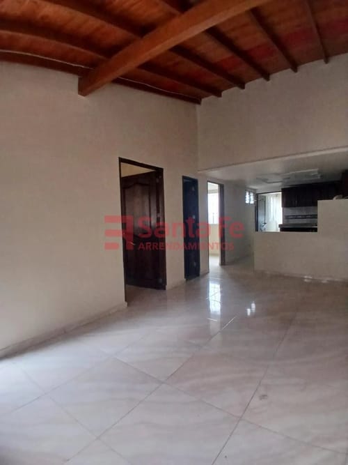 Apartamento de 3 alcobas en arriendo en Salvador Allende, Bello, 117 m² · foto 2 de 10