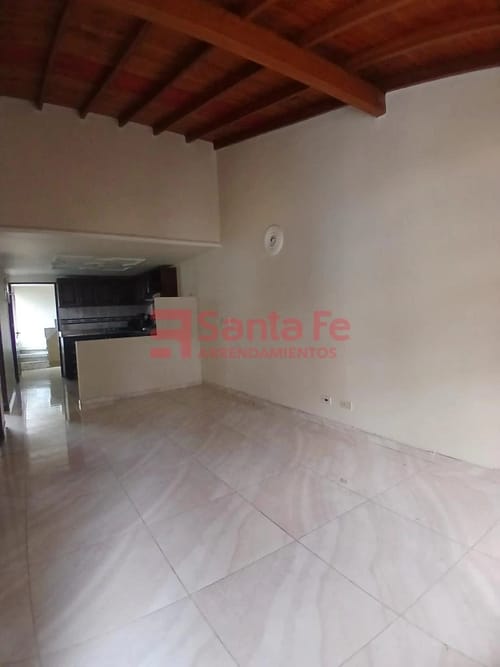Apartamento de 3 alcobas en arriendo en Salvador Allende, Bello, 117 m² · foto 3 de 10