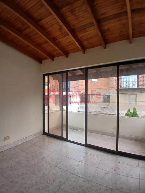 Apartamento de 3 alcobas en arriendo en Salvador Allende, Bello, 117 m² · foto 5 de 10