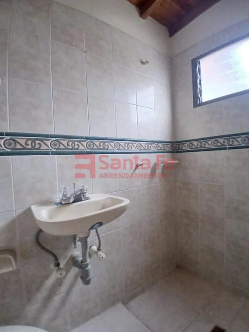 Apartamento de 3 alcobas en arriendo en Salvador Allende, Bello, 117 m² · foto 6 de 10