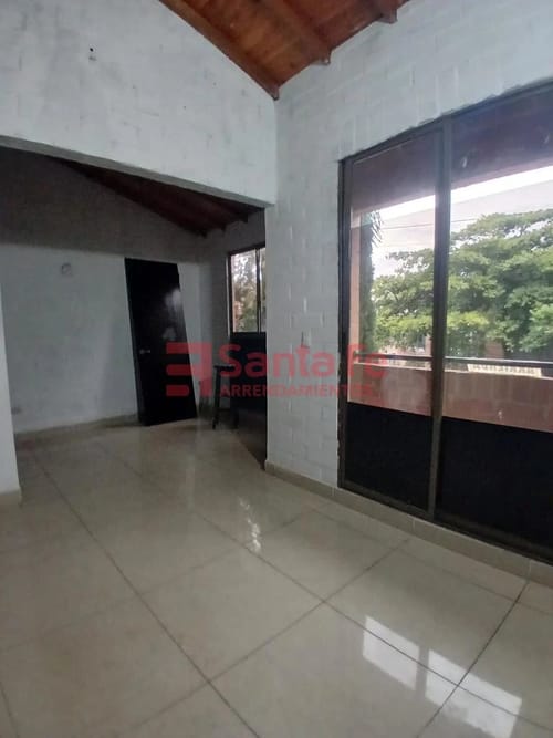 Apartamento de 3 alcobas en arriendo en Rodeo Alto, Medellín, 170 m² · foto 6 de 10