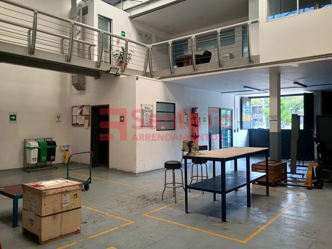 Bodega en arriendo en Belén, Medellín, 300 m² · foto 4 de 10