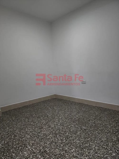 Apartamento de 1 alcoba en arriendo en Boston, Medellín, 18 m² · foto 2 de 7