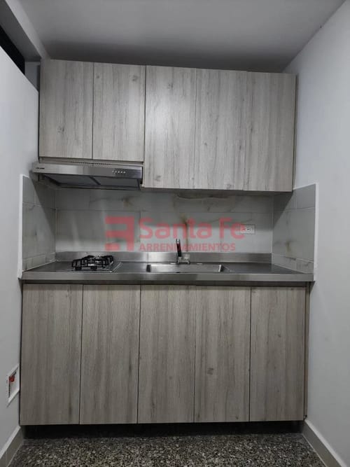 Apartamento de 1 alcoba en arriendo en Boston, Medellín, 18 m² · foto 3 de 7