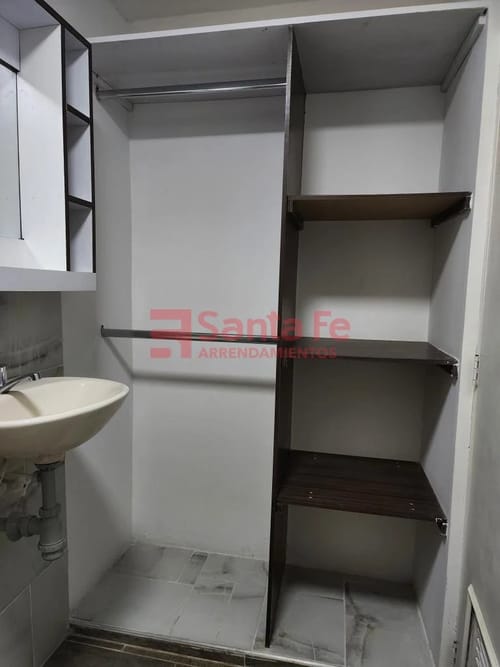 Apartamento de 1 alcoba en arriendo en Boston, Medellín, 18 m² · foto 5 de 7